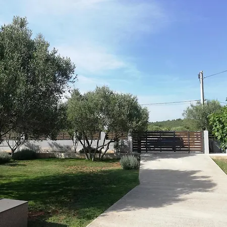 Apartmán Zvone, Sukosan-brand New Sukošan