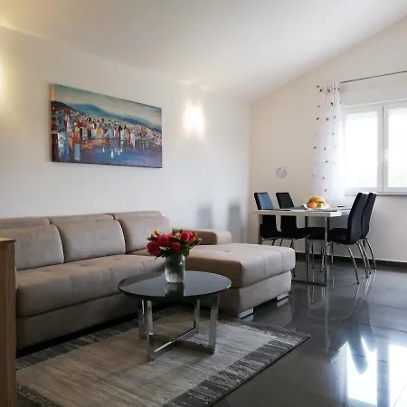 Zvone, Sukosan-brand New Apartment