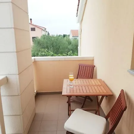 Apartment Zvone, Sukosan-brand New Sukosan