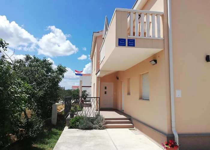 Zvone, Sukosan-brand New Lejlighed *